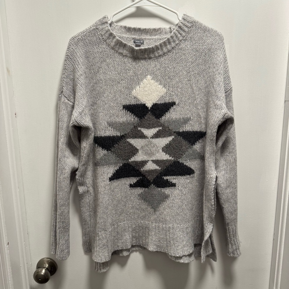 Aerie Oversized Crewneck Sweater Grey Geometric Pattern Wool Blend Size Medium